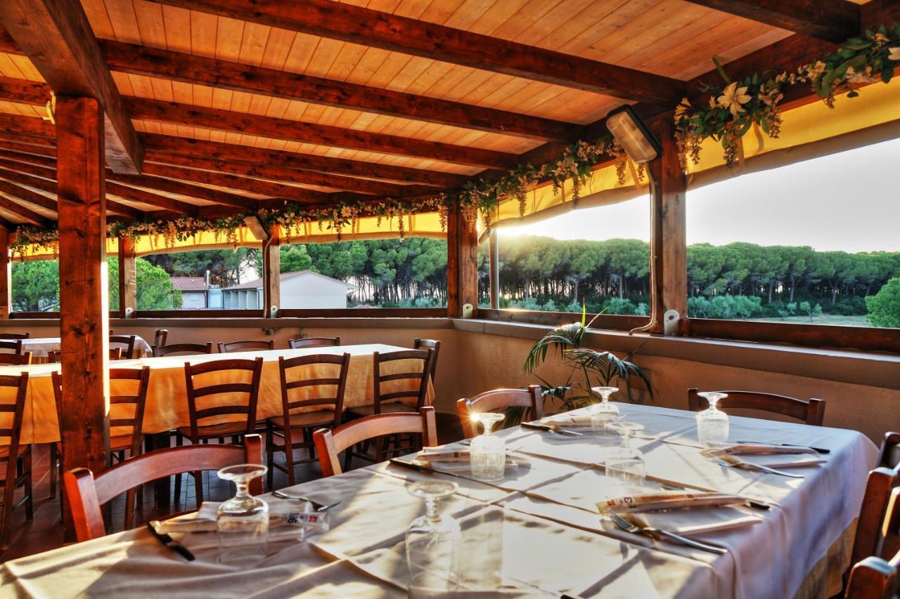 Oleandri Suite Hotel Vada Exterior photo