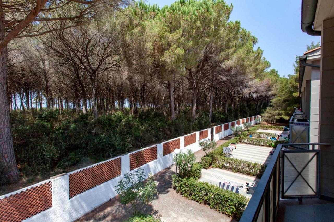 Oleandri Suite Hotel Vada Exterior photo